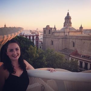 Meet your Posher, Julia